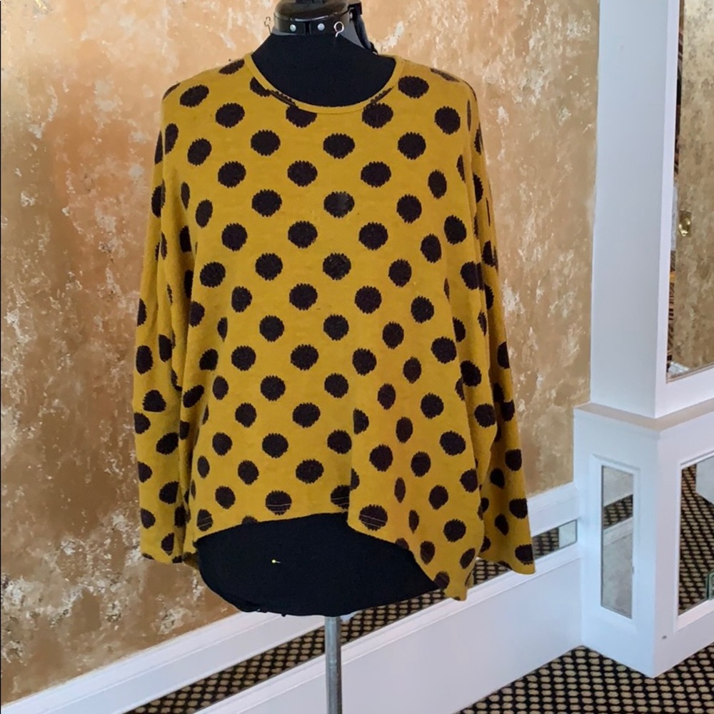 Gold & black polka dot sweater